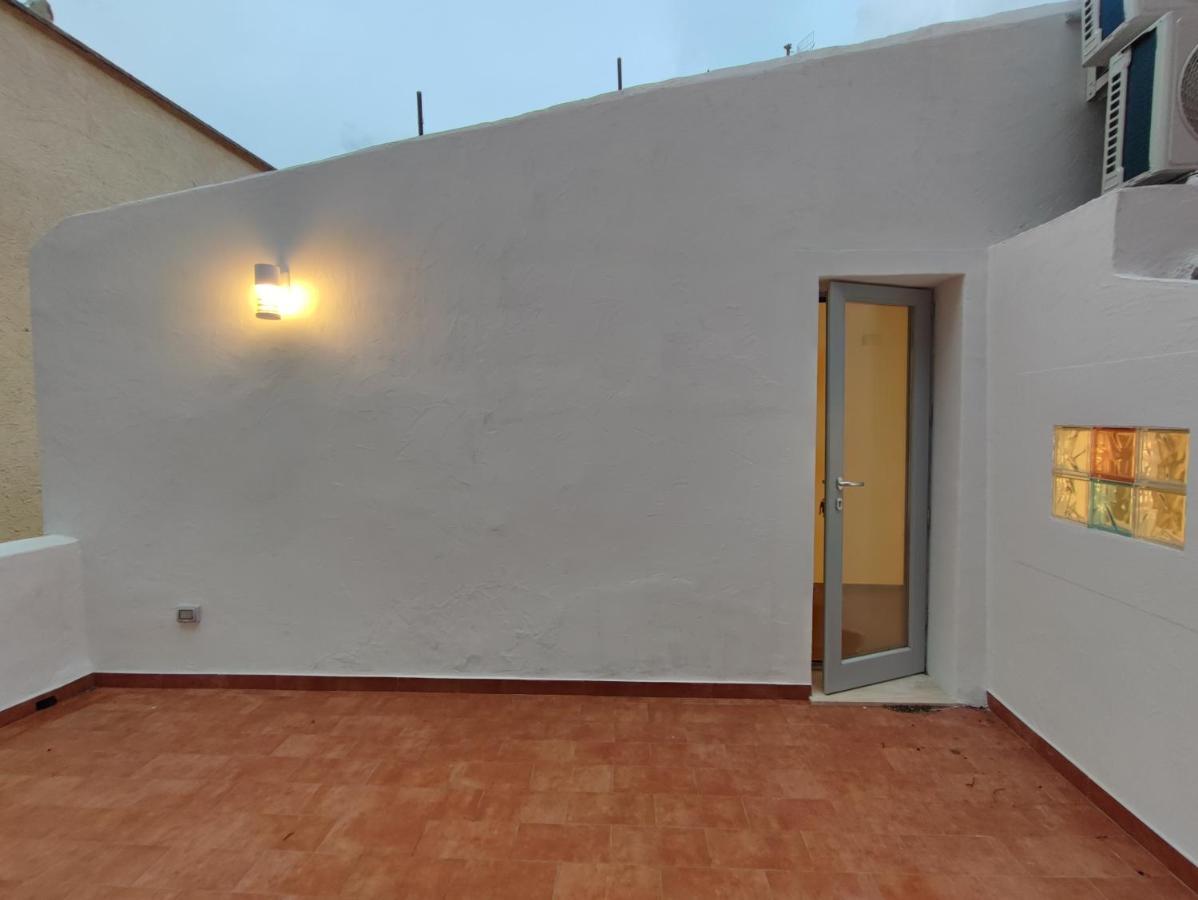 Residenza Nel Borgo L'Appusentu Bed and Breakfast Castelsardo Eksteriør billede