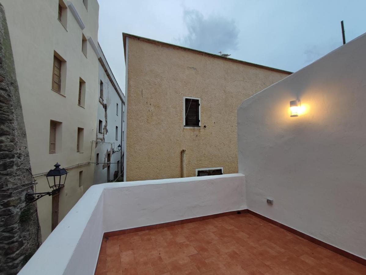 Residenza Nel Borgo L'Appusentu Bed and Breakfast Castelsardo Eksteriør billede